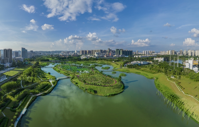 明月湖公园湖心岛.jpg